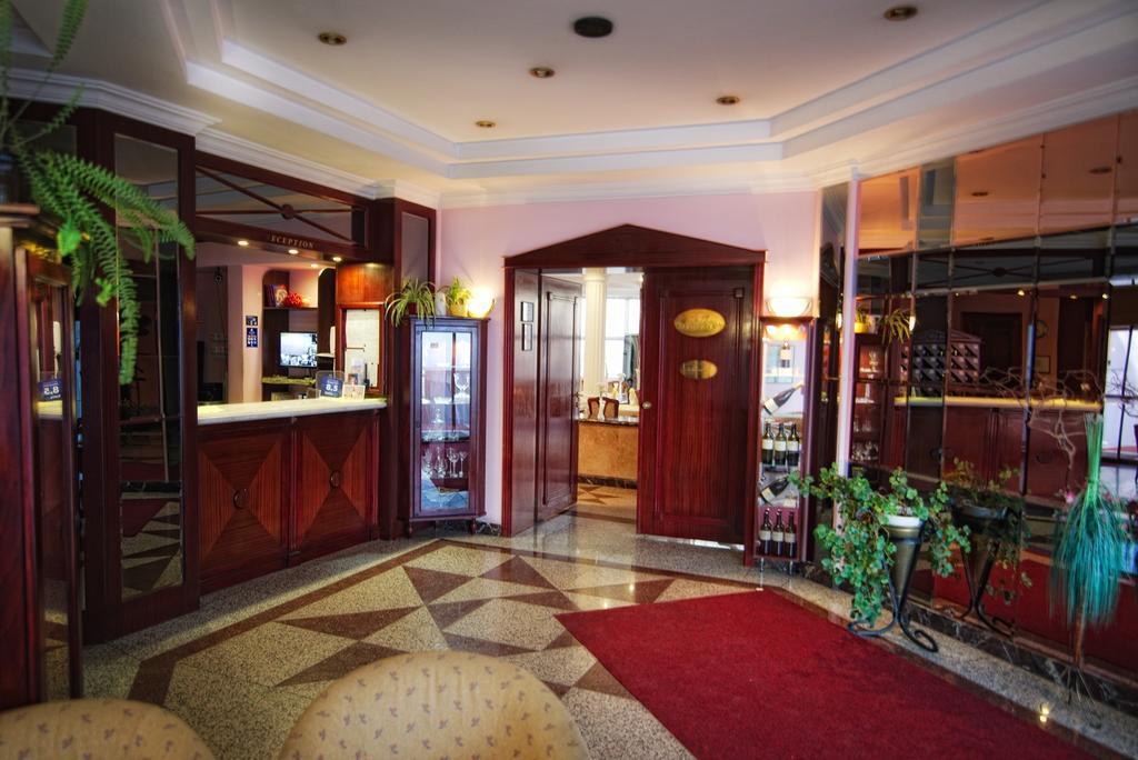 Bellevue Hotel And Resort 바르데요프 외부 사진